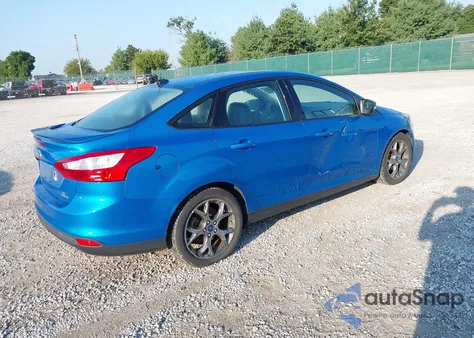 2014 Ford Focus Se z USA, uszkodzony, nr VIN 1FADP3F27EL293060